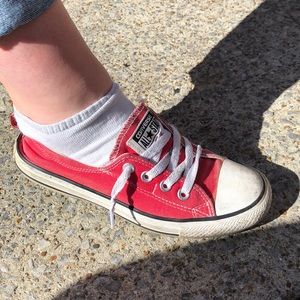 Red Low Chuck Taylor Converse WMN US 7